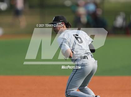 Thumbnail 2 in Spanish Fork vs. Maple Mountain (UHSAA 5A Final Game 1) photogallery.