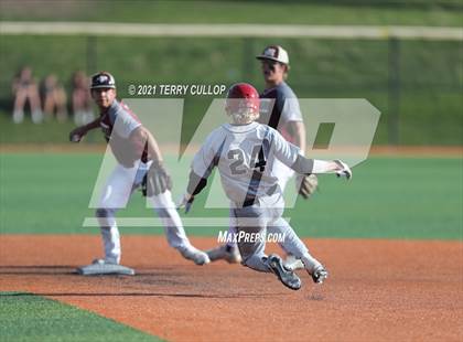 Thumbnail 3 in Spanish Fork vs. Maple Mountain (UHSAA 5A Final Game 1) photogallery.