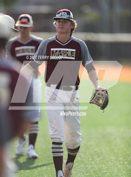 Thumbnail 3 in Spanish Fork vs. Maple Mountain (UHSAA 5A Final Game 1) photogallery.