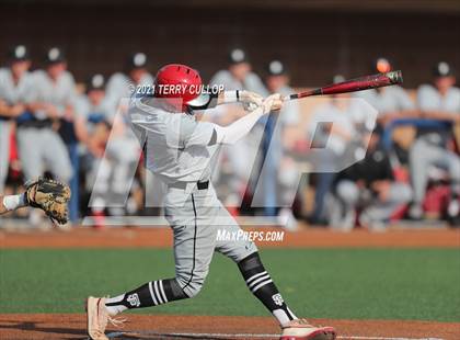 Thumbnail 2 in Spanish Fork vs. Maple Mountain (UHSAA 5A Final Game 1) photogallery.