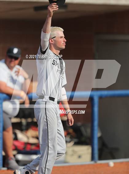 Thumbnail 2 in Spanish Fork vs. Maple Mountain (UHSAA 5A Final Game 1) photogallery.