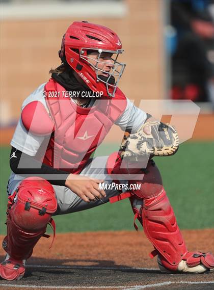 Thumbnail 1 in Spanish Fork vs. Maple Mountain (UHSAA 5A Final Game 1) photogallery.