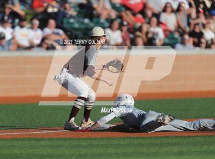 Thumbnail 3 in Spanish Fork vs. Maple Mountain (UHSAA 5A Final Game 1) photogallery.