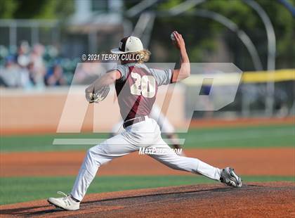 Thumbnail 2 in Spanish Fork vs. Maple Mountain (UHSAA 5A Final Game 1) photogallery.