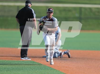 Thumbnail 3 in Spanish Fork vs. Maple Mountain (UHSAA 5A Final Game 1) photogallery.