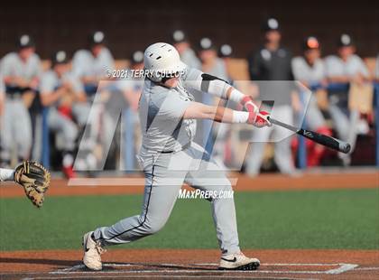 Thumbnail 1 in Spanish Fork vs. Maple Mountain (UHSAA 5A Final Game 1) photogallery.