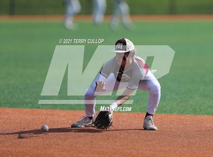 Thumbnail 2 in Spanish Fork vs. Maple Mountain (UHSAA 5A Final Game 1) photogallery.
