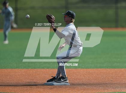 Thumbnail 3 in Spanish Fork vs. Maple Mountain (UHSAA 5A Final Game 1) photogallery.