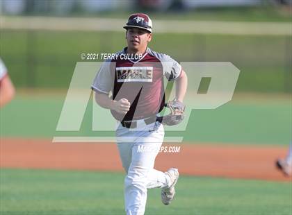 Thumbnail 1 in Spanish Fork vs. Maple Mountain (UHSAA 5A Final Game 1) photogallery.