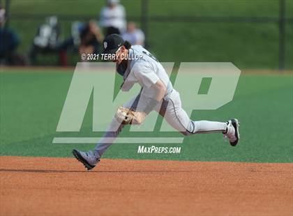 Thumbnail 3 in Spanish Fork vs. Maple Mountain (UHSAA 5A Final Game 1) photogallery.