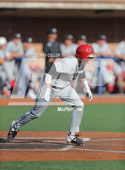 Thumbnail 3 in Spanish Fork vs. Maple Mountain (UHSAA 5A Final Game 1) photogallery.