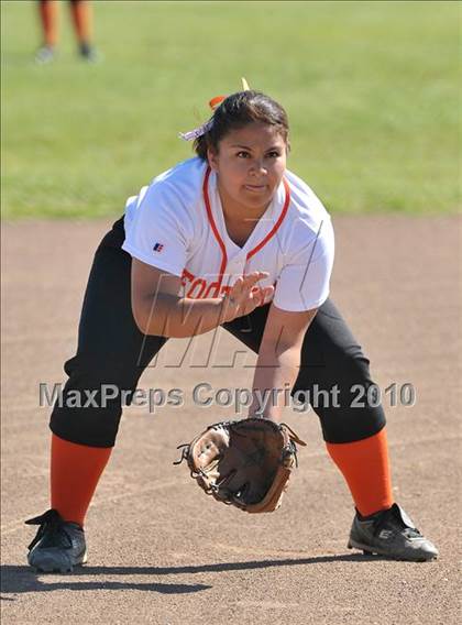 Thumbnail 1 in Cosumnes Oaks @ Foothill photogallery.