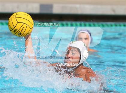 Thumbnail 3 in Patrick Henry vs. San Dieguito Academy (Draz Classic) photogallery.