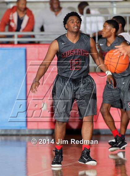 Thumbnail 3 in Kimball vs. Mustang (Thanksgiving Hoopfest) photogallery.