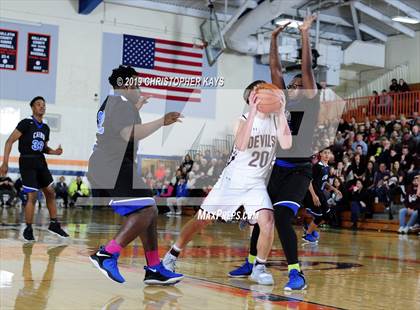 Thumbnail 3 in Sesser-Valier vs. Cairo (IHSA 1A Sectional Semifinal) photogallery.