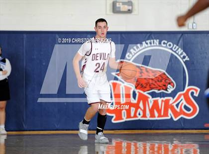 Thumbnail 1 in Sesser-Valier vs. Cairo (IHSA 1A Sectional Semifinal) photogallery.
