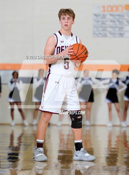 Thumbnail 2 in Sesser-Valier vs. Cairo (IHSA 1A Sectional Semifinal) photogallery.
