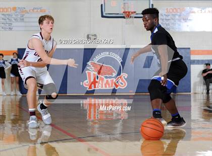 Thumbnail 3 in Sesser-Valier vs. Cairo (IHSA 1A Sectional Semifinal) photogallery.