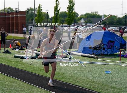 Thumbnail 1 in IHSAA Sectional #12 (Long Jump, High Jump, Pole Vault) photogallery.