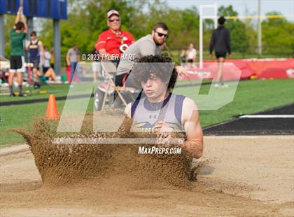 Thumbnail 3 in IHSAA Sectional #12 (Long Jump, High Jump, Pole Vault) photogallery.