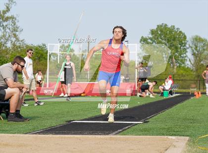 Thumbnail 1 in IHSAA Sectional #12 (Long Jump, High Jump, Pole Vault) photogallery.