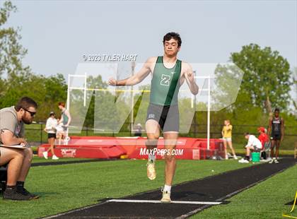 Thumbnail 2 in IHSAA Sectional #12 (Long Jump, High Jump, Pole Vault) photogallery.