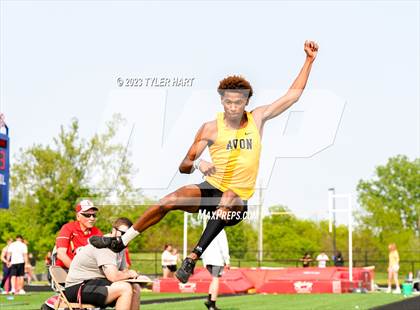 Thumbnail 3 in IHSAA Sectional #12 (Long Jump, High Jump, Pole Vault) photogallery.