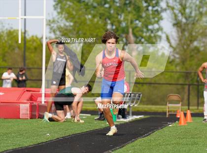 Thumbnail 3 in IHSAA Sectional #12 (Long Jump, High Jump, Pole Vault) photogallery.
