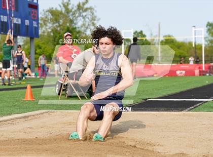 Thumbnail 1 in IHSAA Sectional #12 (Long Jump, High Jump, Pole Vault) photogallery.