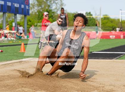 Thumbnail 1 in IHSAA Sectional #12 (Long Jump, High Jump, Pole Vault) photogallery.
