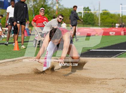 Thumbnail 3 in IHSAA Sectional #12 (Long Jump, High Jump, Pole Vault) photogallery.