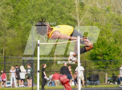 Thumbnail 2 in IHSAA Sectional #12 (Long Jump, High Jump, Pole Vault) photogallery.