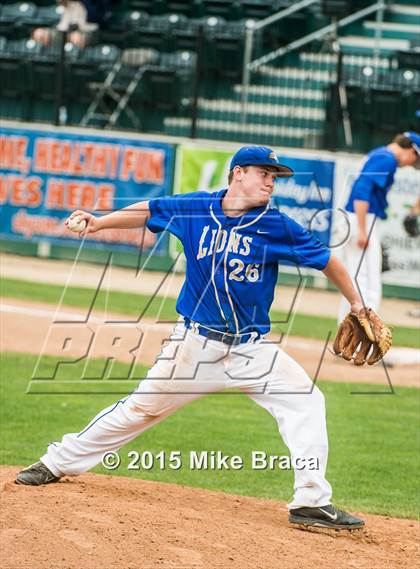 Thumbnail 1 in Pope John Paul II vs. Smith Academy (MIAA Division 4 Final) photogallery.