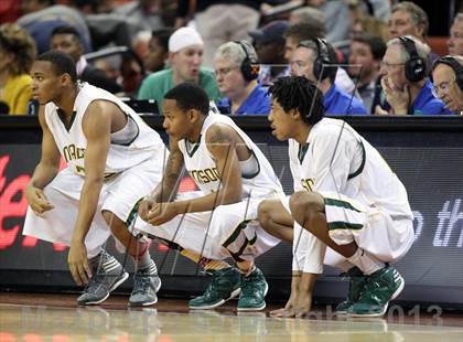 Thumbnail 2 in Yates vs. Madison (UIL 3A Final) photogallery.