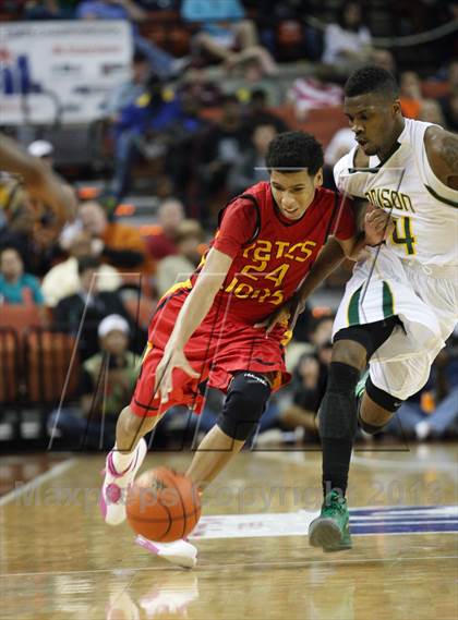 Thumbnail 3 in Yates vs. Madison (UIL 3A Final) photogallery.