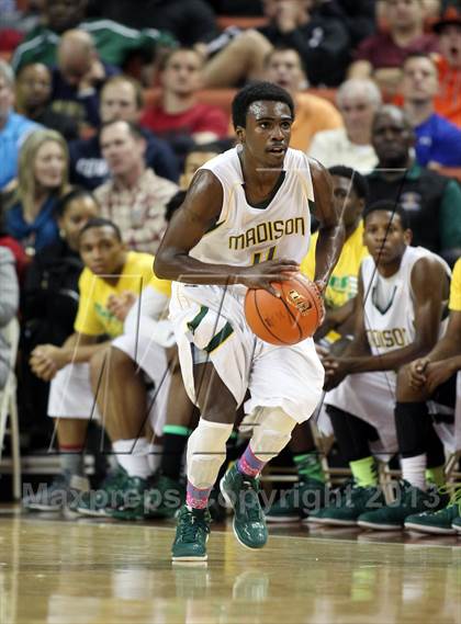 Thumbnail 1 in Yates vs. Madison (UIL 3A Final) photogallery.