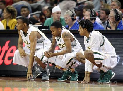 Thumbnail 1 in Yates vs. Madison (UIL 3A Final) photogallery.