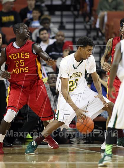 Thumbnail 3 in Yates vs. Madison (UIL 3A Final) photogallery.