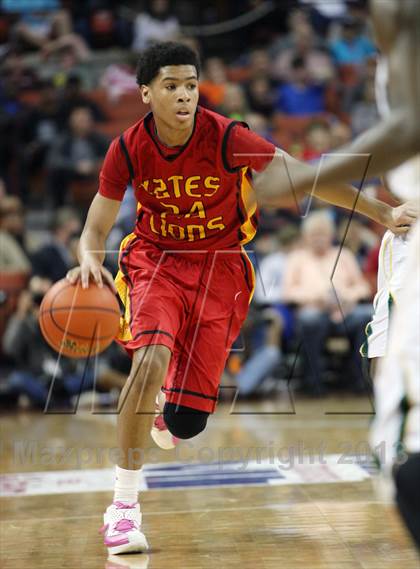 Thumbnail 1 in Yates vs. Madison (UIL 3A Final) photogallery.