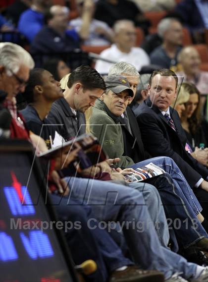 Thumbnail 3 in Yates vs. Madison (UIL 3A Final) photogallery.