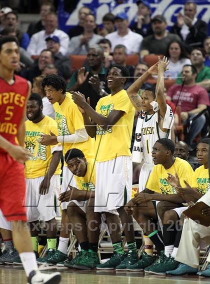 Thumbnail 1 in Yates vs. Madison (UIL 3A Final) photogallery.