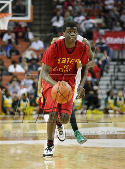 Thumbnail 1 in Yates vs. Madison (UIL 3A Final) photogallery.