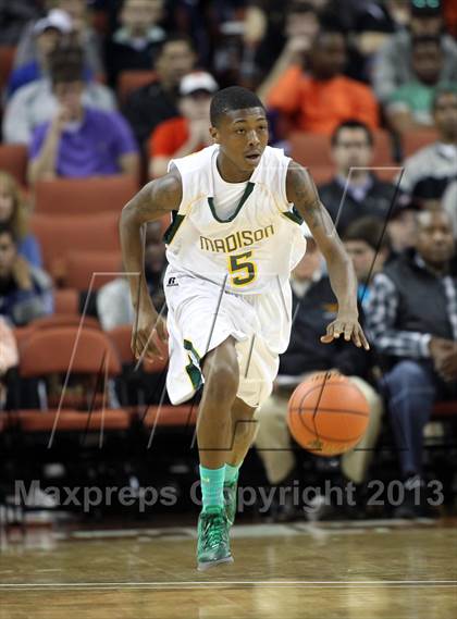 Thumbnail 1 in Yates vs. Madison (UIL 3A Final) photogallery.