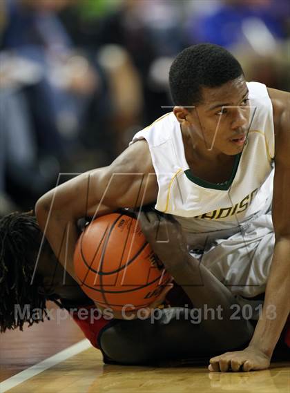 Thumbnail 1 in Yates vs. Madison (UIL 3A Final) photogallery.
