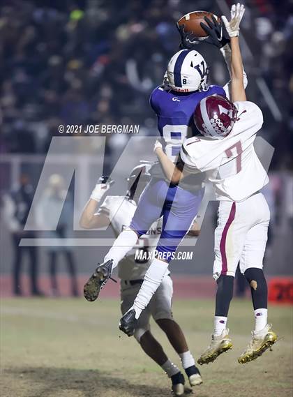 Thumbnail 3 in Independence @ Venice (CIF D5-AA Southern Regional Final) photogallery.