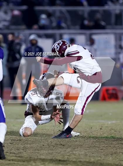 Thumbnail 2 in Independence @ Venice (CIF D5-AA Southern Regional Final) photogallery.