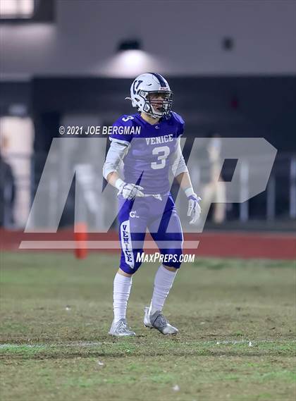 Thumbnail 1 in Independence @ Venice (CIF D5-AA Southern Regional Final) photogallery.
