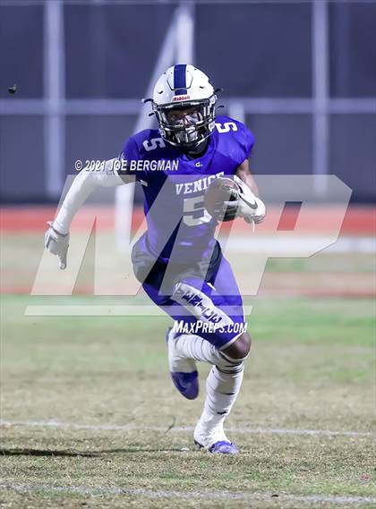 Thumbnail 3 in Independence @ Venice (CIF D5-AA Southern Regional Final) photogallery.