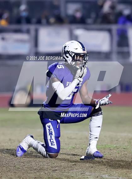 Thumbnail 2 in Independence @ Venice (CIF D5-AA Southern Regional Final) photogallery.