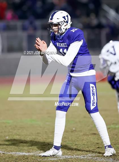 Thumbnail 1 in Independence @ Venice (CIF D5-AA Southern Regional Final) photogallery.